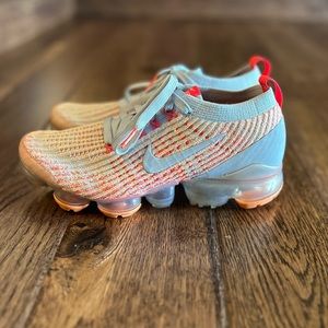 Women’s Nike flyknit Vapormax